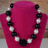 Pearls and Rose Chunky Necklace (More Colors) - Gabskia