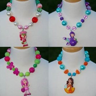 Pearls and Rose Chunky Necklace (More Colors)